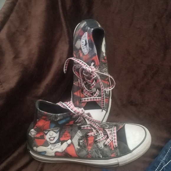 harley quinn converse size 7